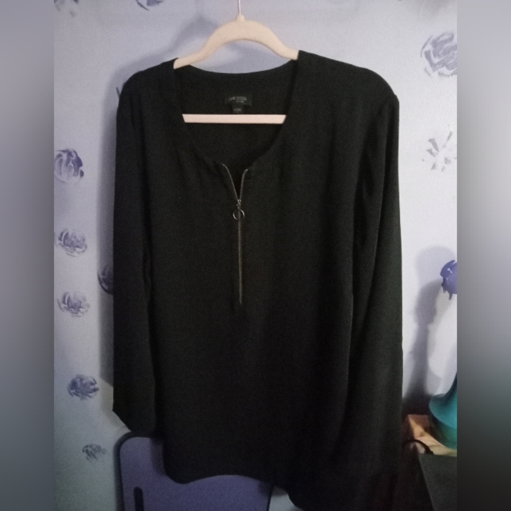 J. Jill Black Blouse With Zipper Detail